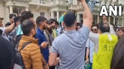 UK: Kashmiris protest outside Pakistani consulate in solidarity with ongoing PoJK unrest